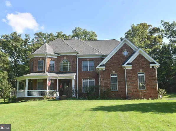 12511 Rochester Dr, Fairfax, VA 22030