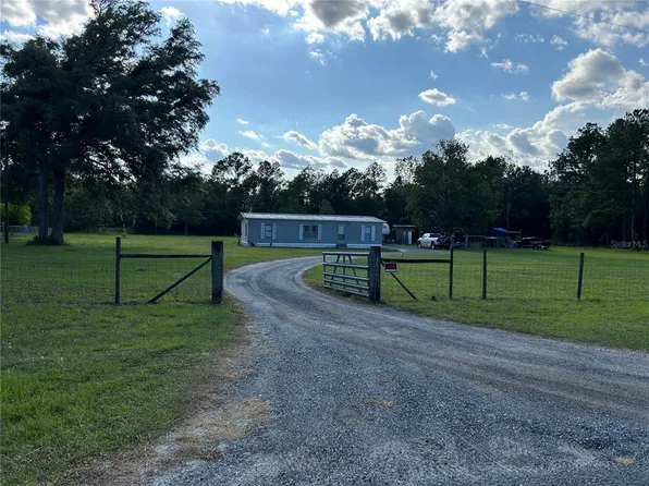 5304 NE 211th Dr, Earleton, FL 32631