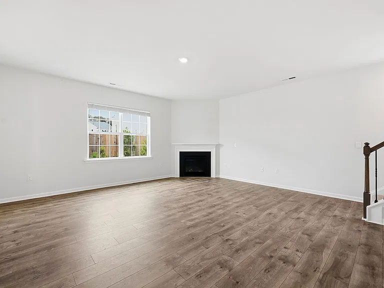 413 Tucana St — Photo 17