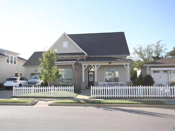 302 Clift Home Place Dr, Madison, AL 35757