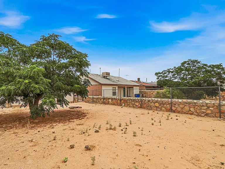 12320 Robert Dahl Dr — Photo 17