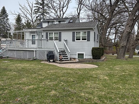3rd image of 25091 W Crawford Ave