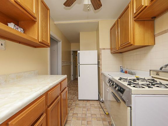 3rd image of 1573 E 48th St