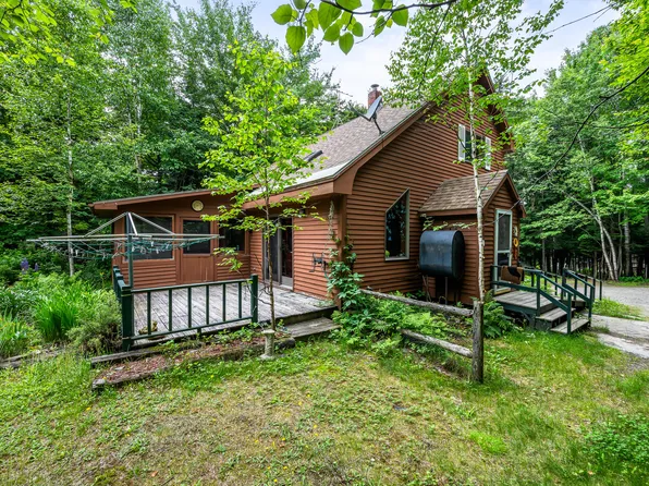 39 Arbor Way, Rangeley, ME 04970