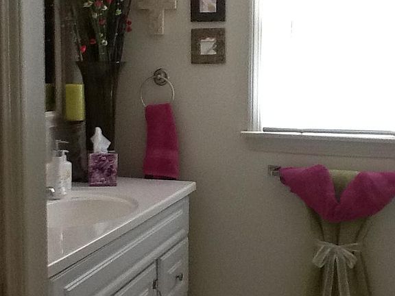 Full Bath Tub/Shower