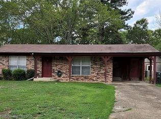 106 King Arthur Ct, Hot Springs, AR 71913