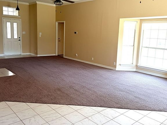 4th image of 604 N Cherry St