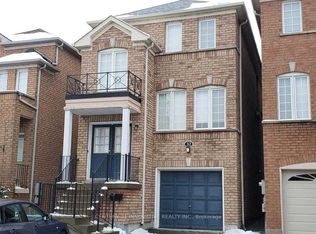 32 Yellowood Cir, Vaughan, ON L4J 8M1