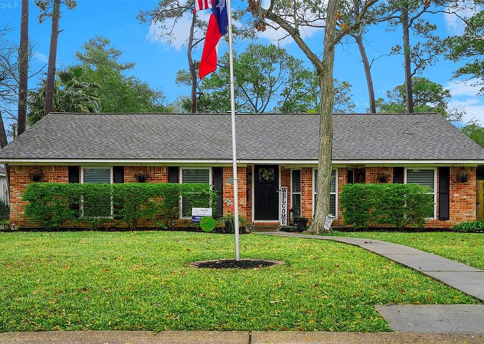 1st image of 3032 Longwood Lane