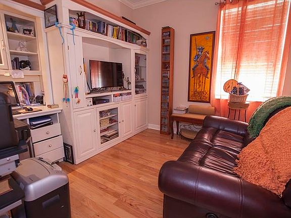 5th image of 3333 Bennington Ct