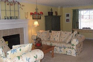 Great Room  13x25