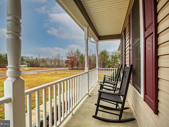 3rd image of 6740 Thornbrook Ln