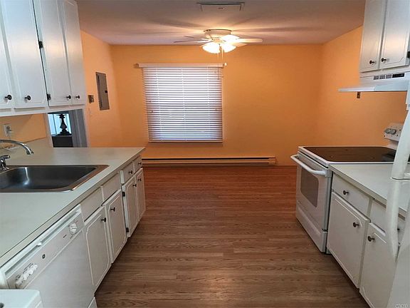 2nd image of 505 Gotham Ct N