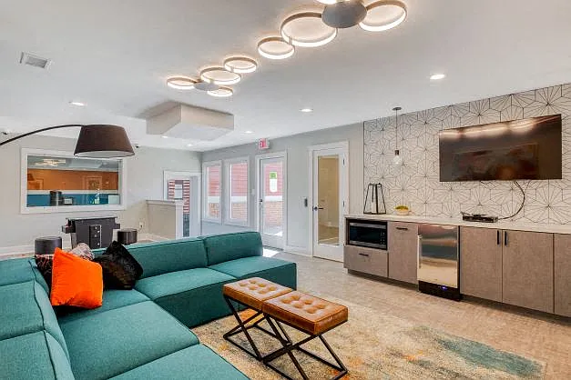 Abbotts Run Apartment Homes — Photo 17