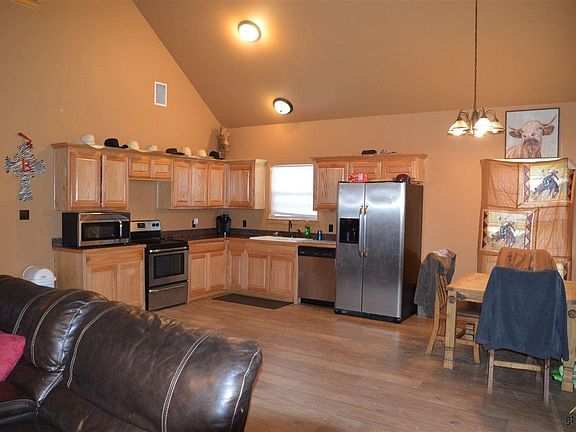 5th image of 526 County Road 3908