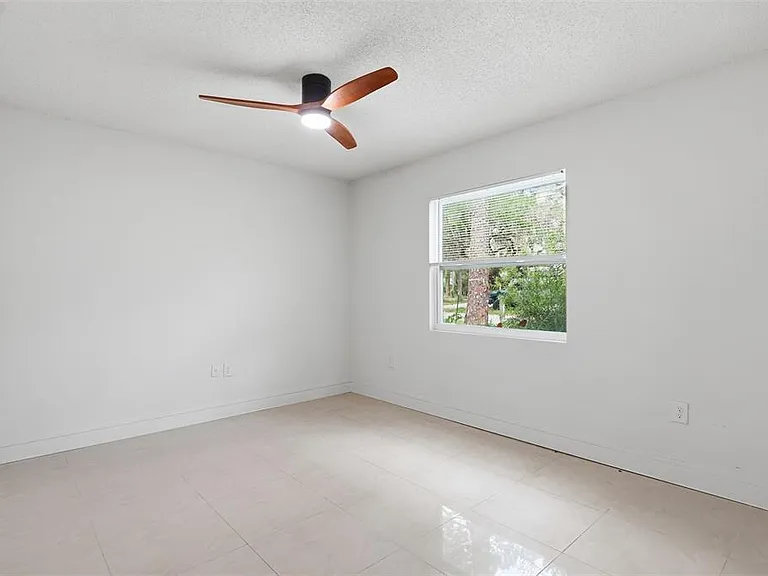 7133 Pinewood Dr — Photo 15