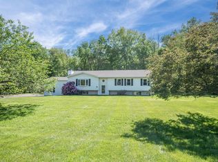 16 Dairy Farm Dr, Brookfield, CT 06804