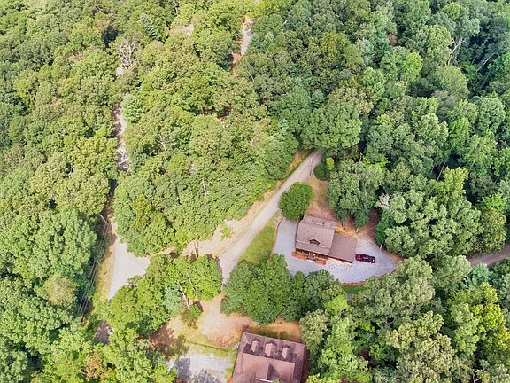 5th image of 318 Foxhound Dr