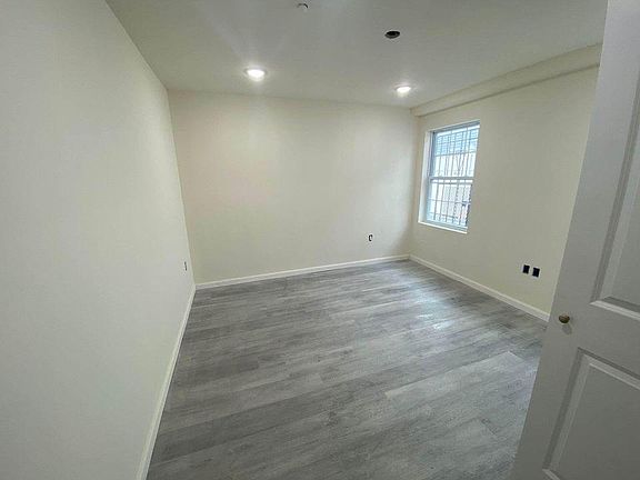 2nd image of 198 S 10th St #1