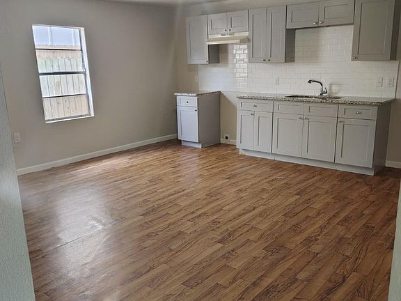 3rd image of 7318 Laredo St #A
