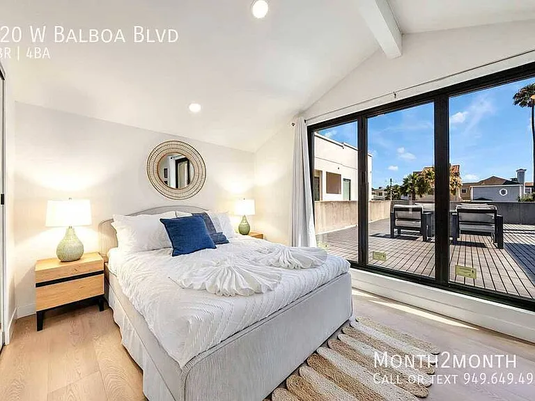 920 W Balboa Blvd — Photo 33