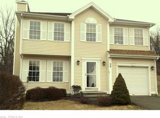 28 Angela Dr, Wallingford, CT 06492