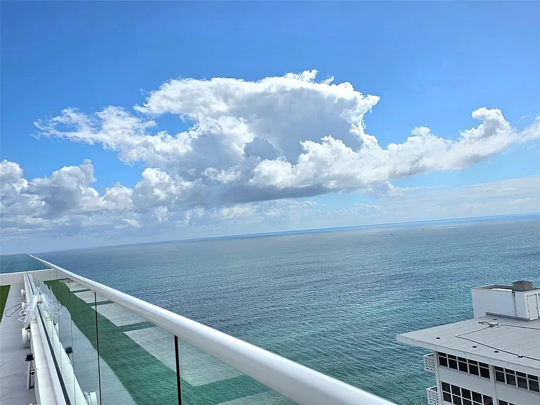 4020 Galt Ocean Dr #1210 — Photo 3
