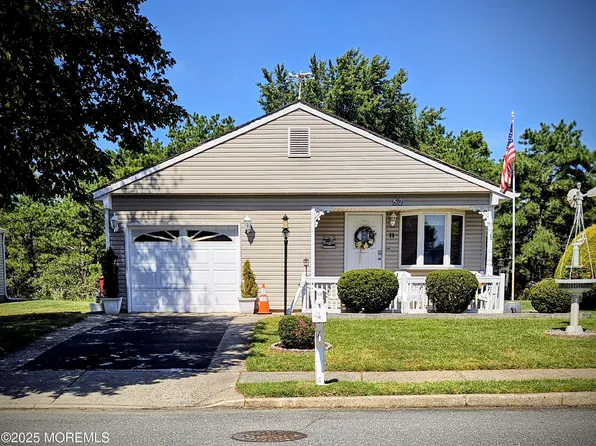 52 Orlando Boulevard, Toms River, NJ 08757