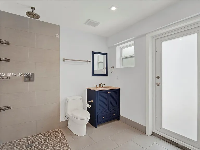 5901 SW 45th St #O — Photo 8