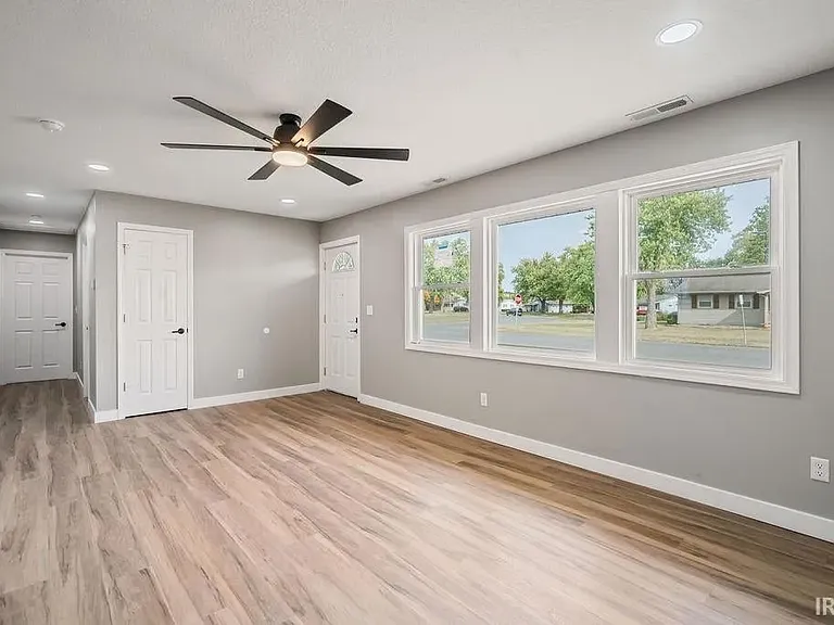 601 N Bradner Ave — Photo 7
