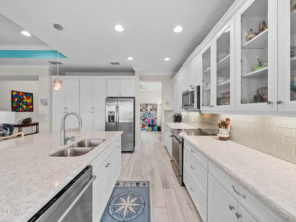 221 Sand Bar Ln, Daytona Beach, FL 32124