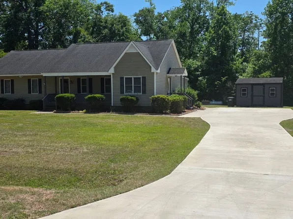 113 Lakeland Dr, Washington, NC 27889