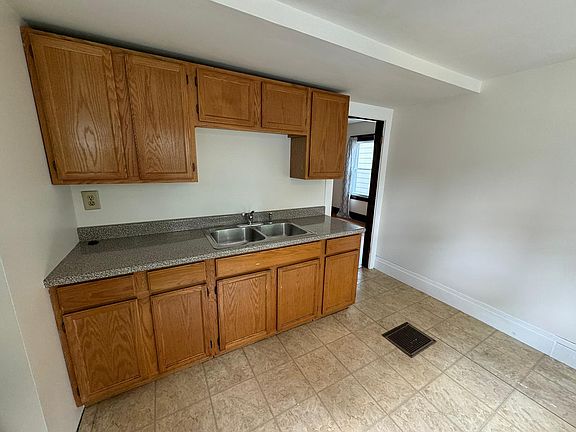 4th image of 1150 N Glencove Rd Floor 2