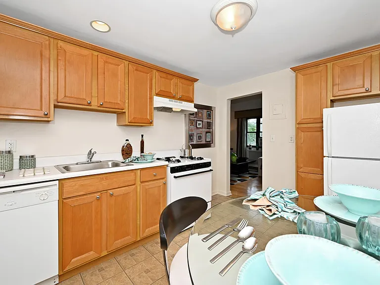 Richfield Village — Photo 2