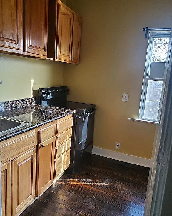 Apt 1A - Kitchen