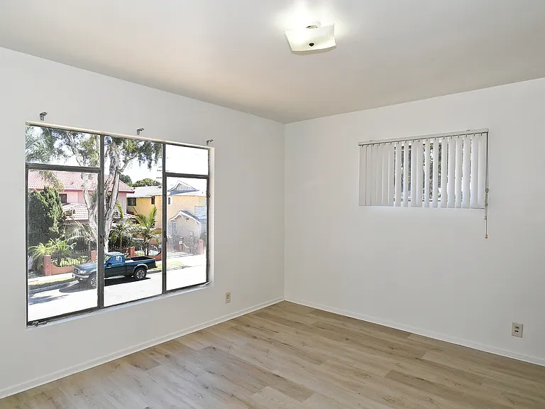 8167 Mountain View Ave #E — Photo 14