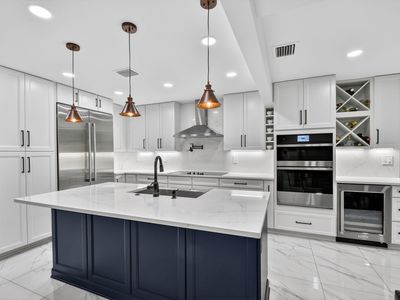 2277 Summit Boulevard, West Palm Beach, FL, 33406