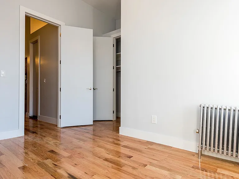 179 Stanhope St #3R — Photo 8
