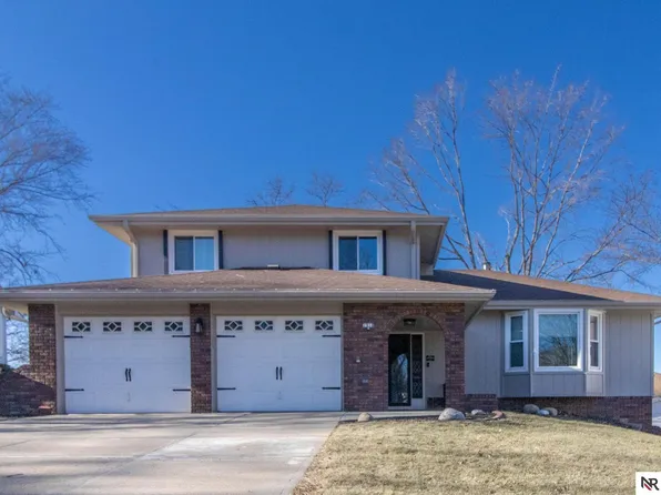 1918 S 149th Cir, Omaha, NE 68144