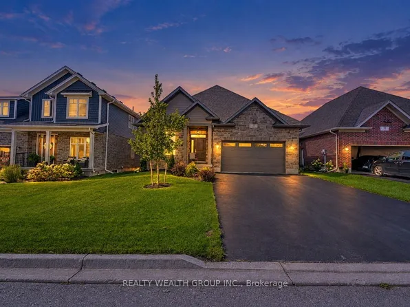 39 Carriage Cross, Mapleton, ON N0G 1P0