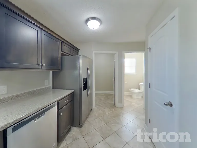 642 Berry Cir — Photo 5