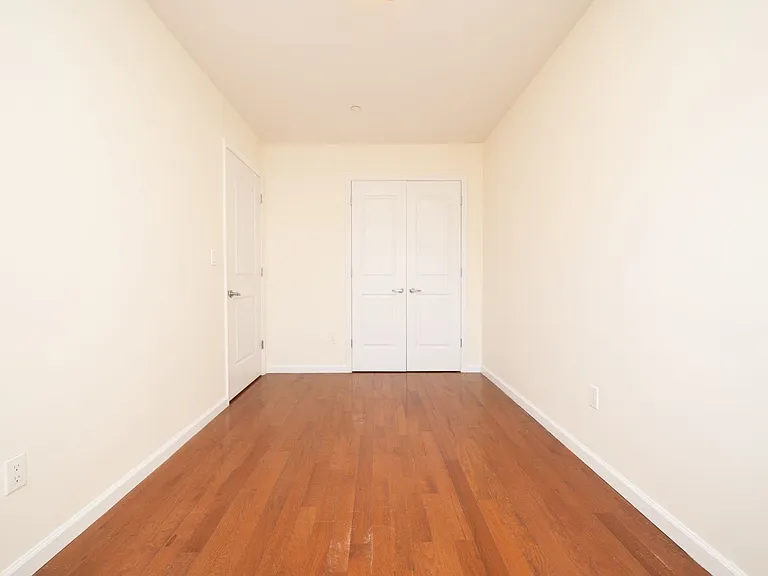263 Evergreen Ave #3F — Photo 10