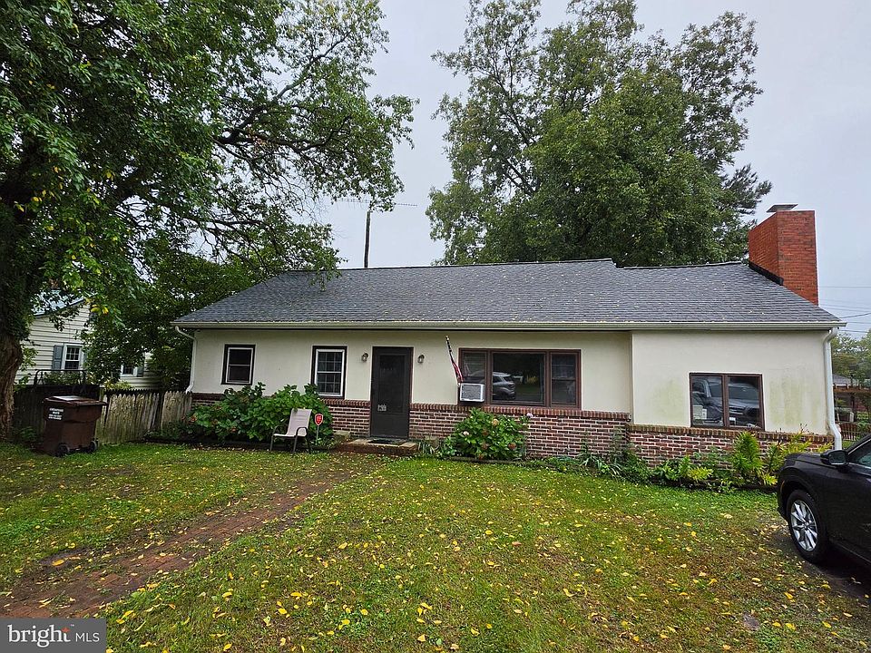 1st image of 314 E Appleby Ave
