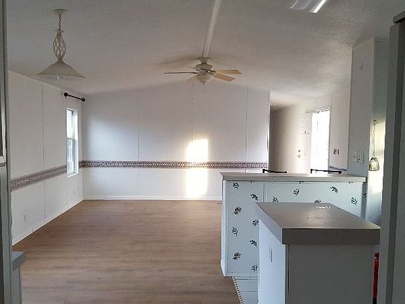 3rd image of 161 County Road 3212 #19