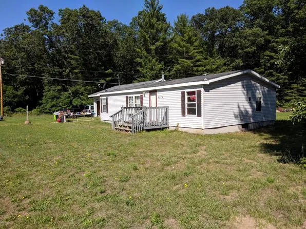 6584 E River Rd, Twin Lake, MI 49457
