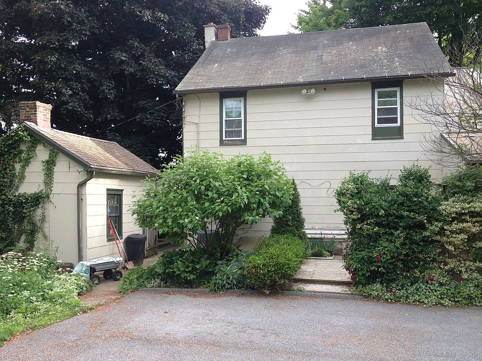 2nd image of 2148 Landis Valley Rd