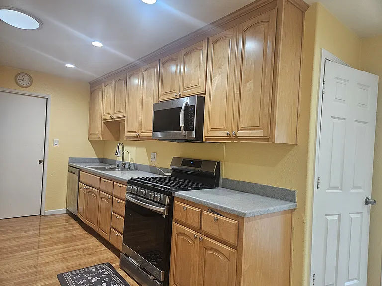 4649 Deadwood Dr — Photo 8