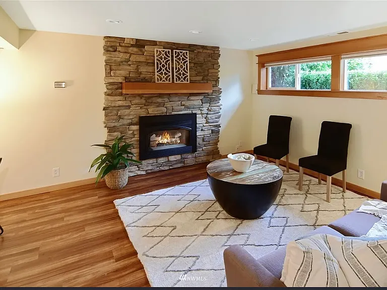 9209 NE 183rd St — Photo 10