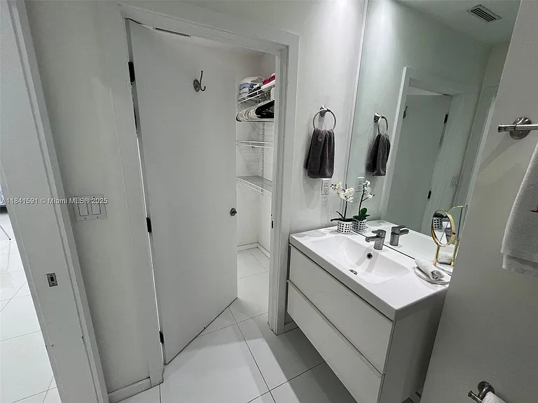 100 Lincoln Rd #1601 — Photo 20