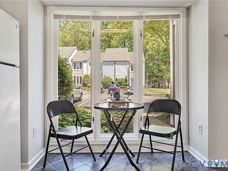 2716 Schooner Ct — Photo 6